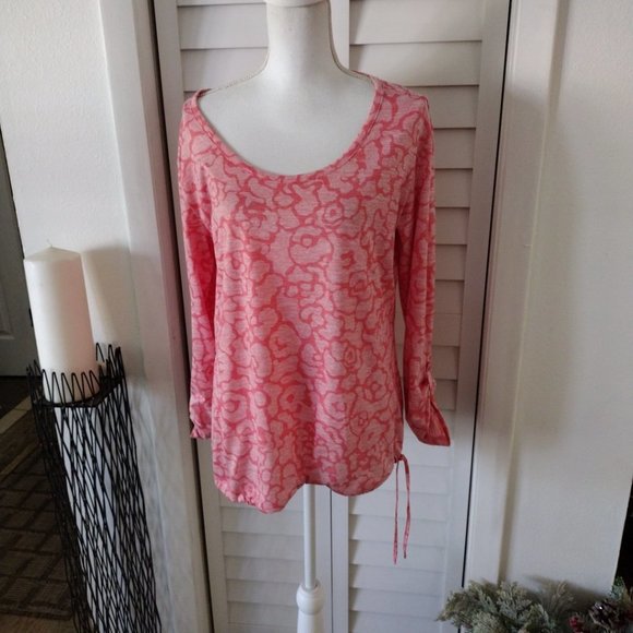 Columbia womens roll tab sleeve tie bottom athletic top Sz L - Picture 7 of 9